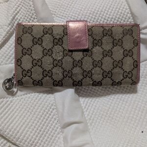 Gucci mettalic Pink Beige GG Canvas Long Wallet with Collectible Charm